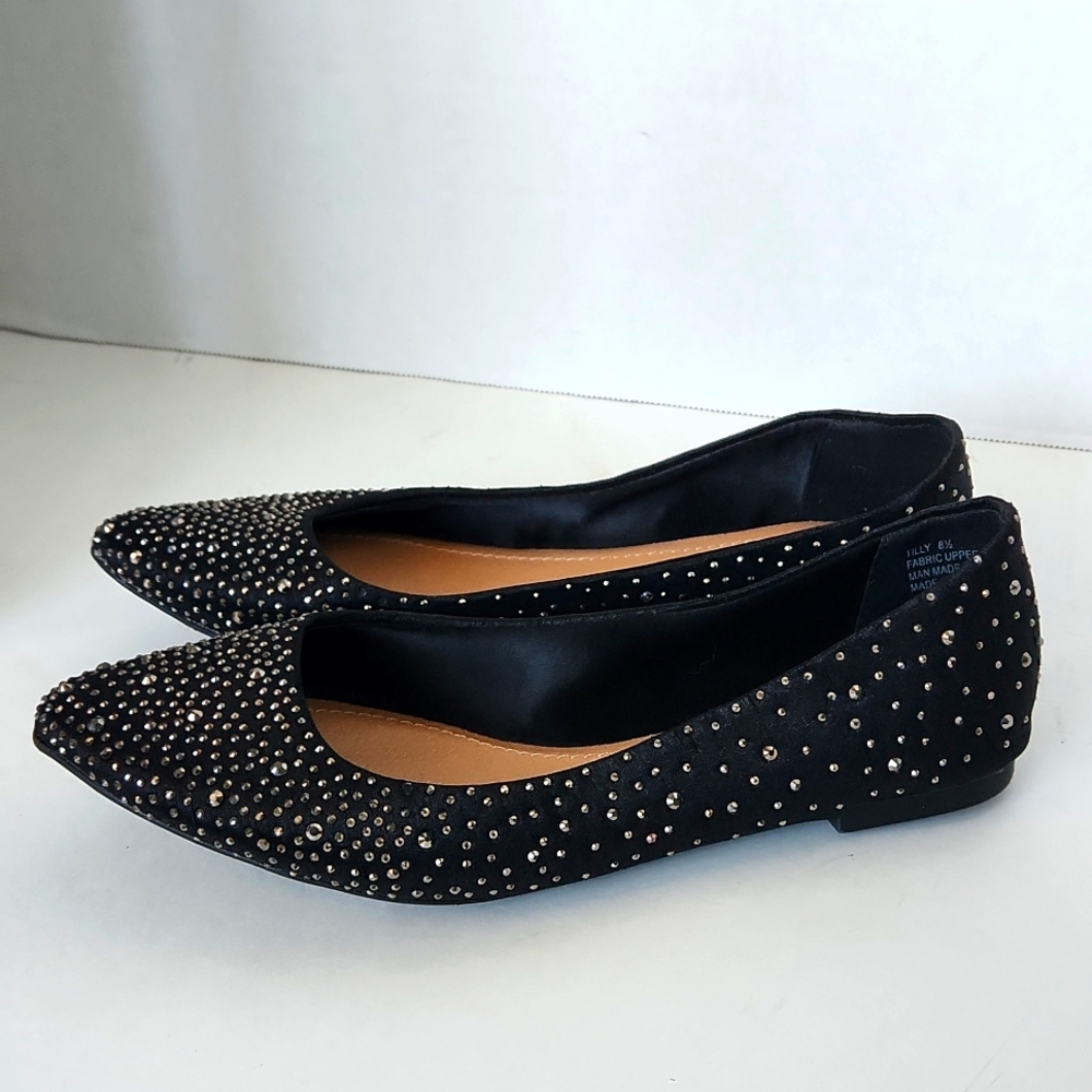 Zigi Soho Black Rhinestone embellished flats Size 8.5 NWOT